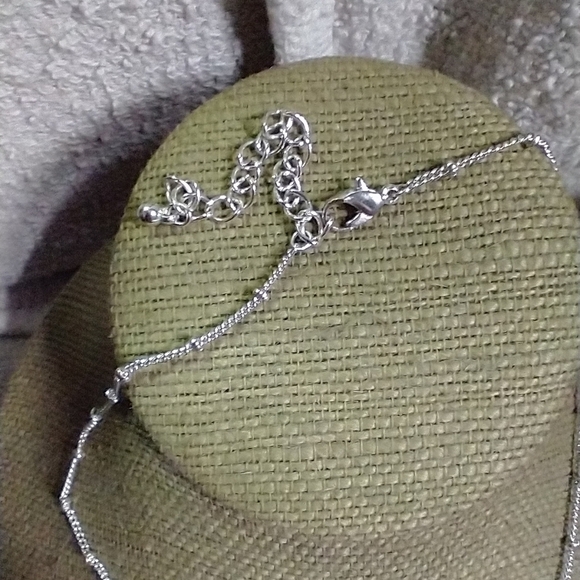 Silvertone beaded leaf 🌿 🍀 chain necklace long - Picture 4 of 7